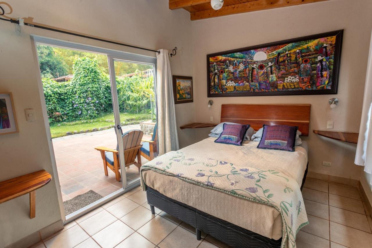 Lake Front Retreat At Los Elementos Santa Cruz La Laguna Exteriér fotografie