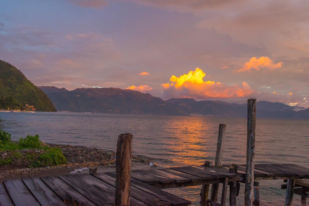 Lake Front Retreat At Los Elementos Santa Cruz La Laguna Exteriér fotografie